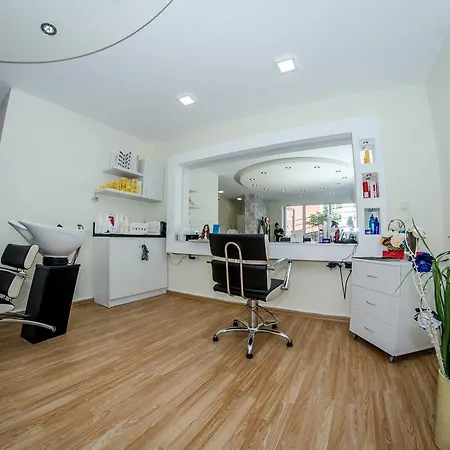 Grand Apartment *