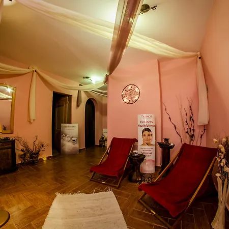 Grand Apartment *